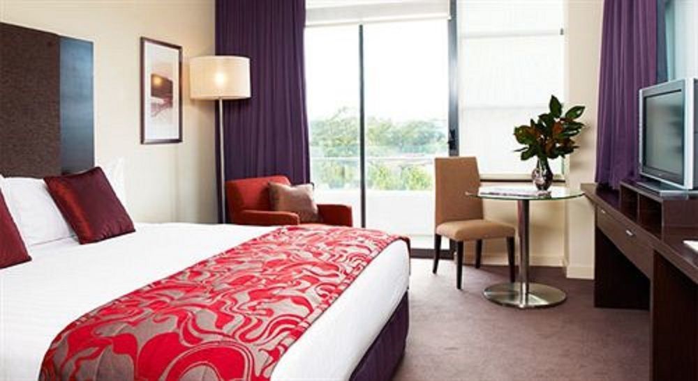 Rydges Campbelltown Hotel Exterior photo