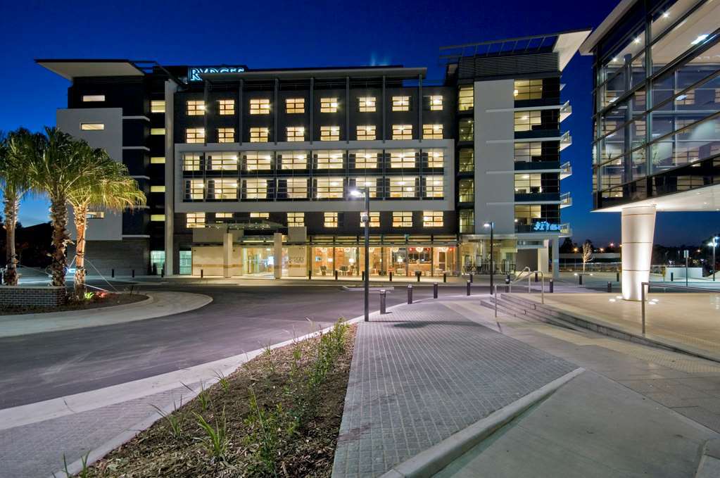 Rydges Campbelltown Hotel Exterior photo